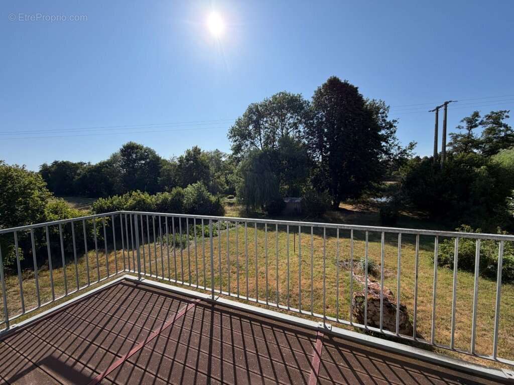 Maison 109 m2 toulon-sur-arroux - photo 6