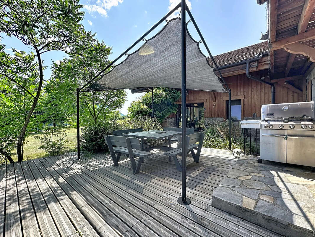 Maison 465 m² à Mieussy  - photo 9