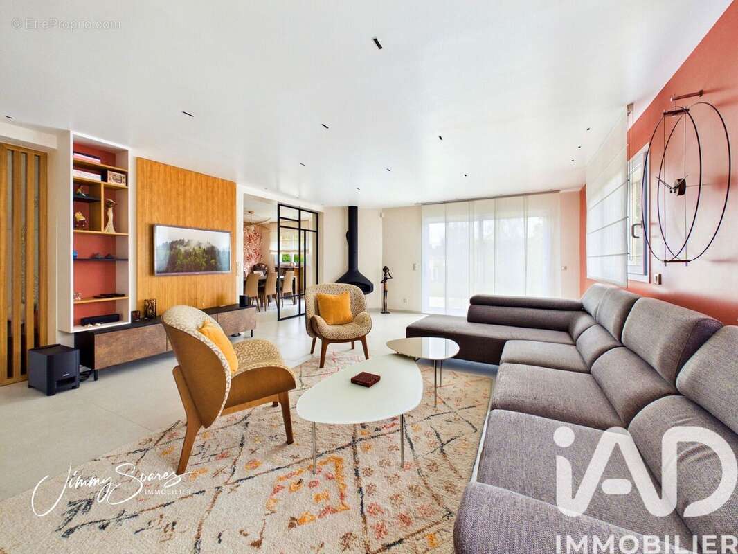 Photo 3 - Maison à CHEVRY-COSSIGNY