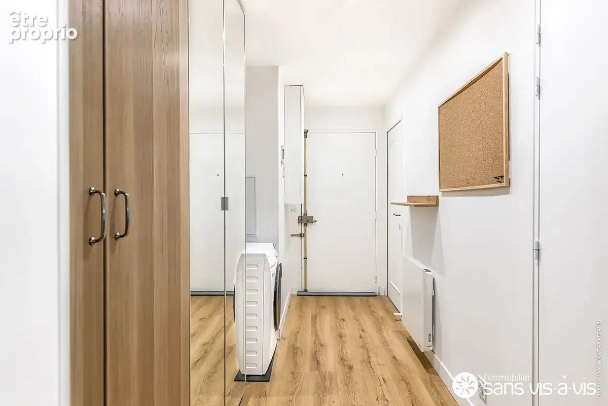 2 pièces rénové de 53 m2   calme, vue dégagée   2 box reunis  de 26 m2 - photo 12