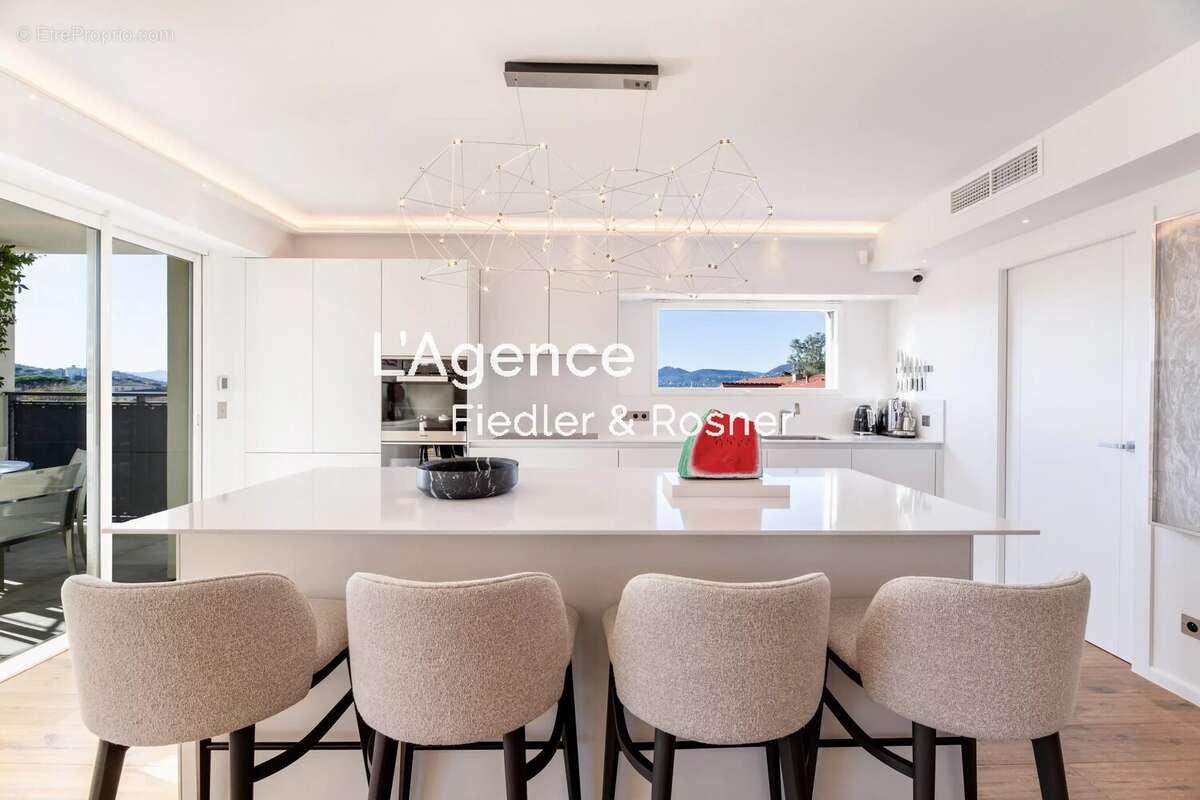 Appartement à SAINT-TROPEZ