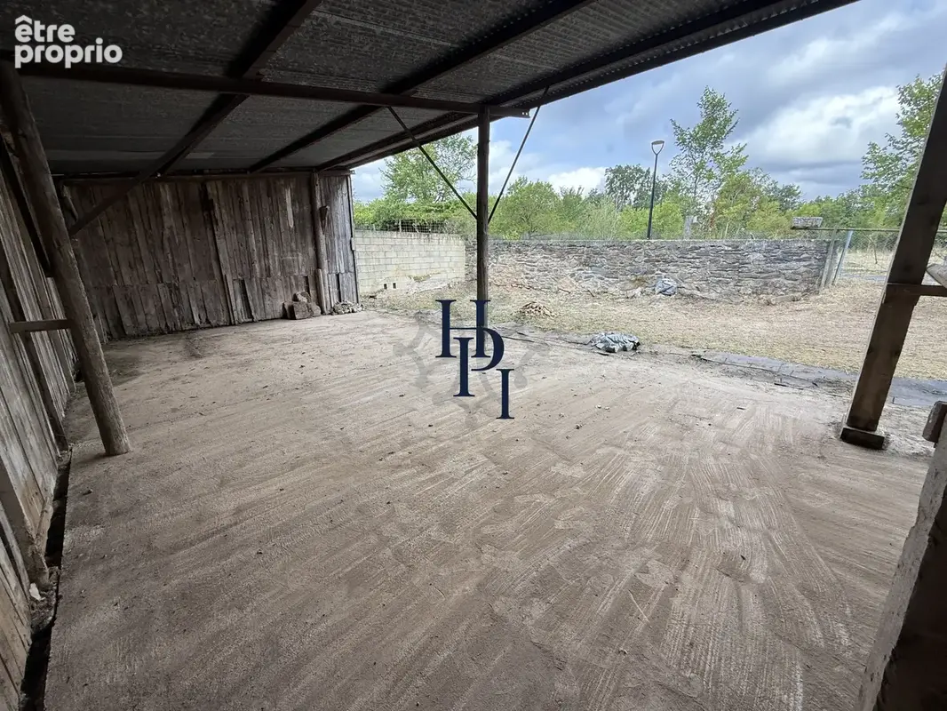 Vente dépôt avec hangar et terrain constructible Saint Affrique - photo 7
