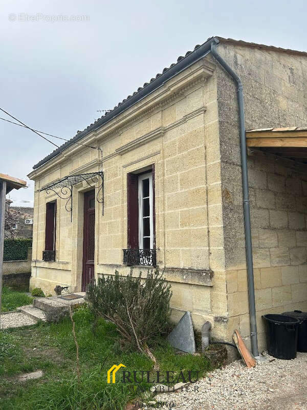 Maison à SAINT-ANDRE-DE-CUBZAC