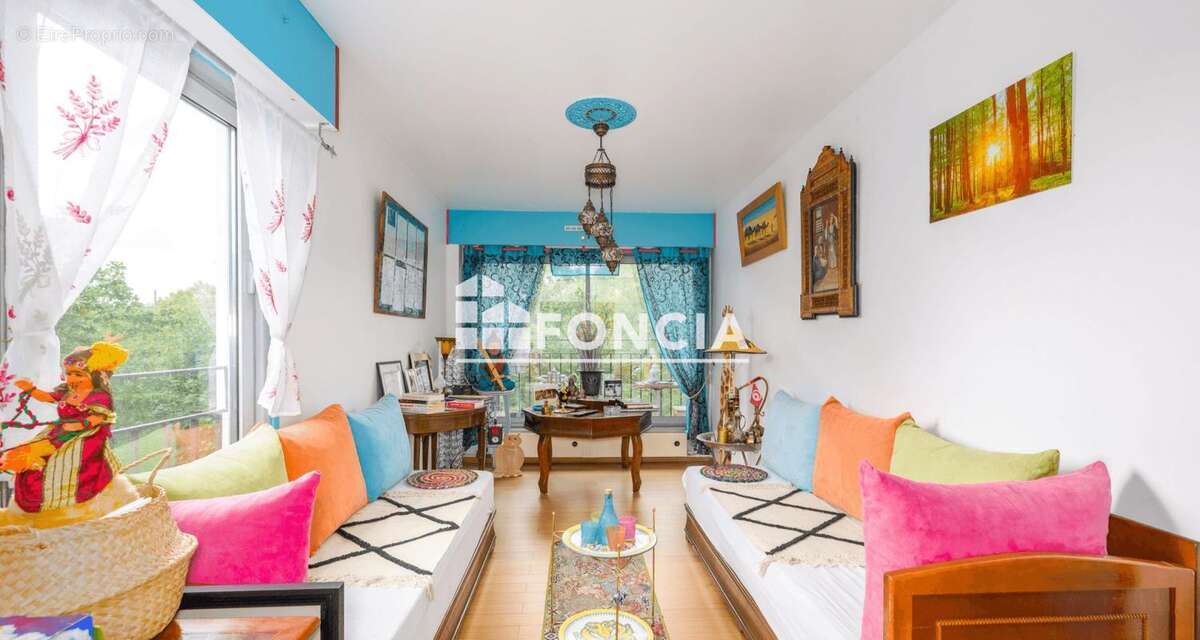 Appartement 3 pièces de 67m2 renové résidence Talma - photo 3
