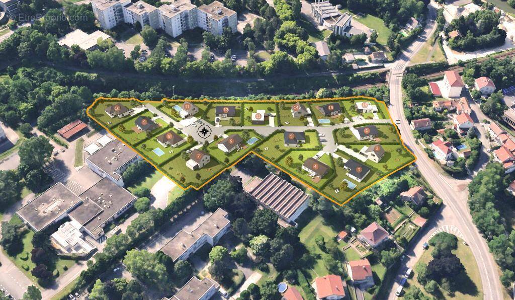 Terrain à MONTBELIARD