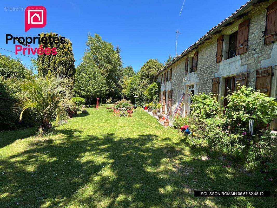 Charentaise Berneuil - 186 m2 - 3 chambres - jardin arboré - PRIX 228 778 HAI - photo 14