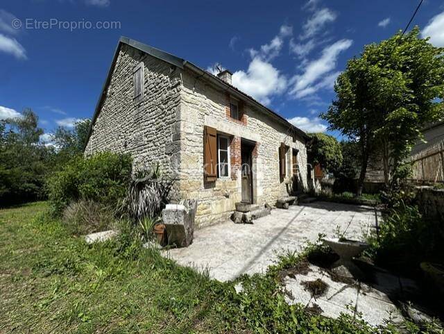 Maison à CHANNAY