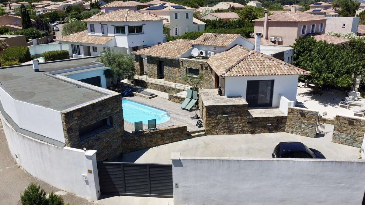 Maison à SAN-MARTINO-DI-LOTA
