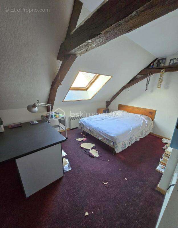 Maison à LA BAZOUGE-DES-ALLEUX