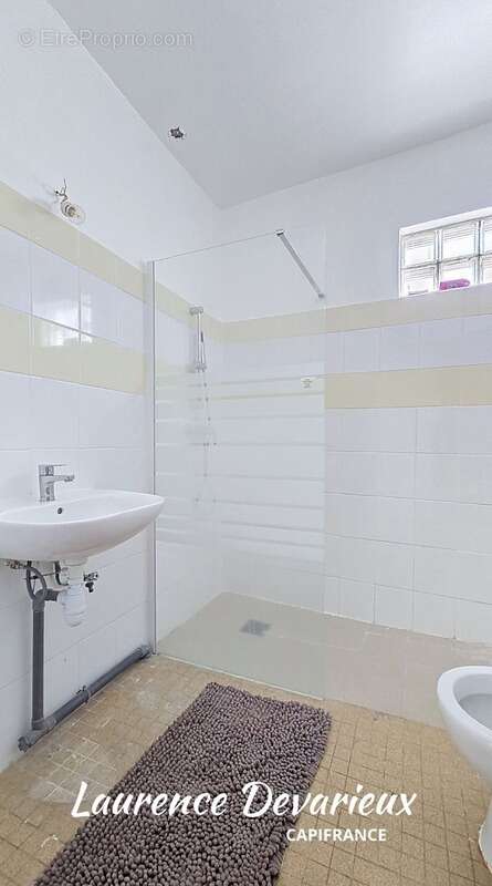 Maison à CAPESTERRE-BELLE-EAU