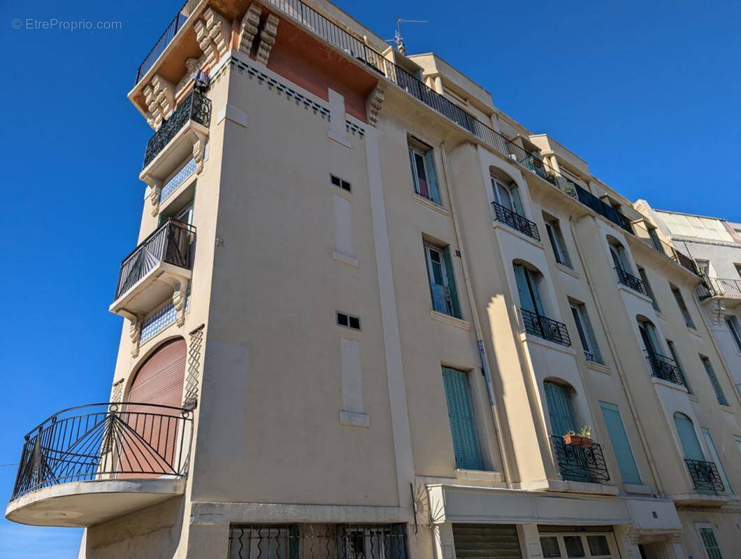 Appartement à MARSEILLE-7E