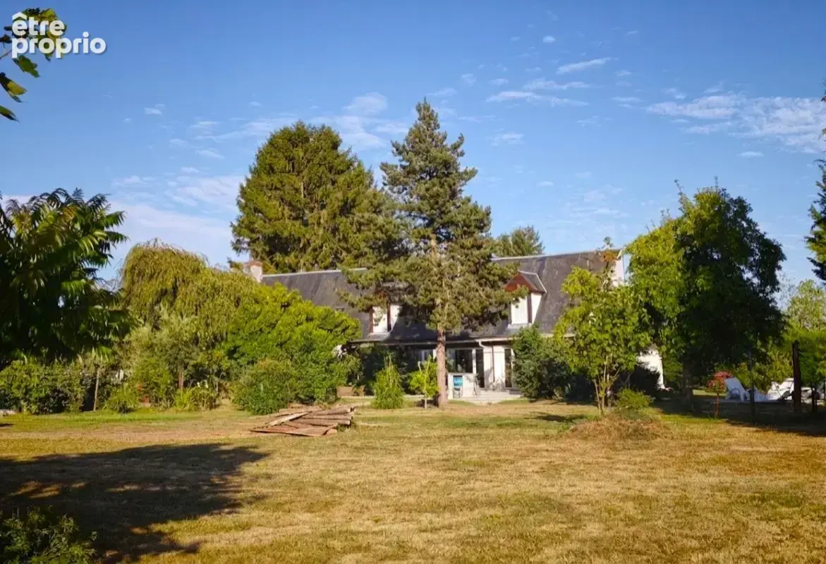 Maison de caractère  - Forges les Eaux - Terrain de 10 600 m² - photo 4