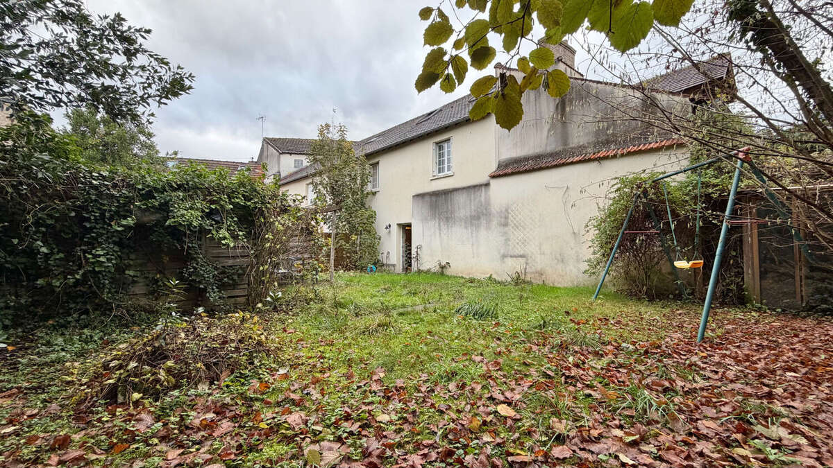 Appartement à CORBEIL-ESSONNES