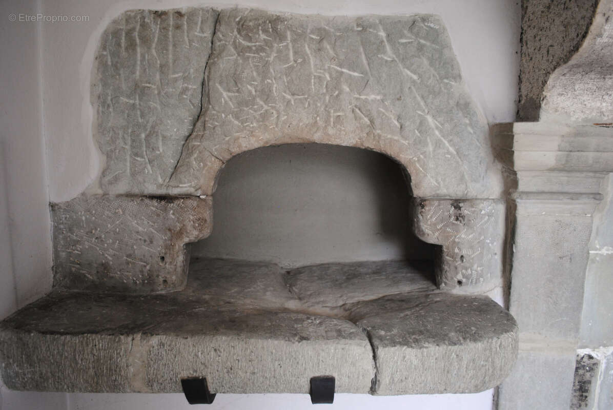 Maison à CHINDRIEUX