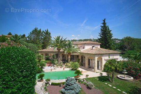 Maison à MOUGINS