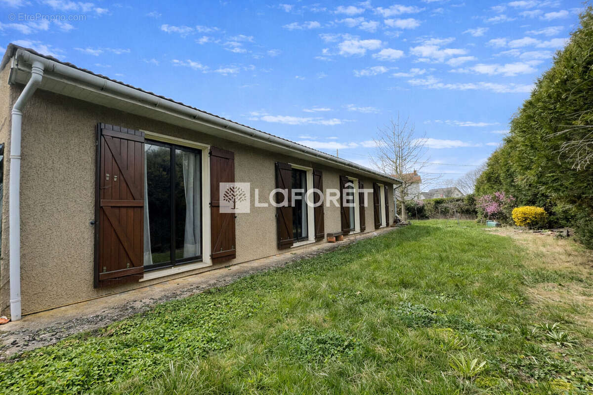 Maison à RIORGES