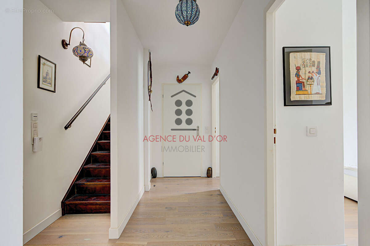 Appartement à SURESNES