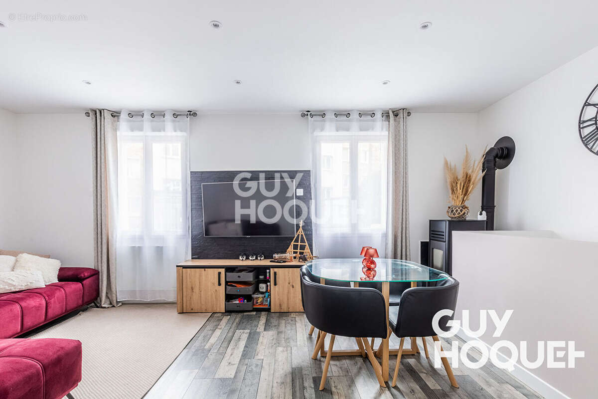 Maison à JUVISY-SUR-ORGE