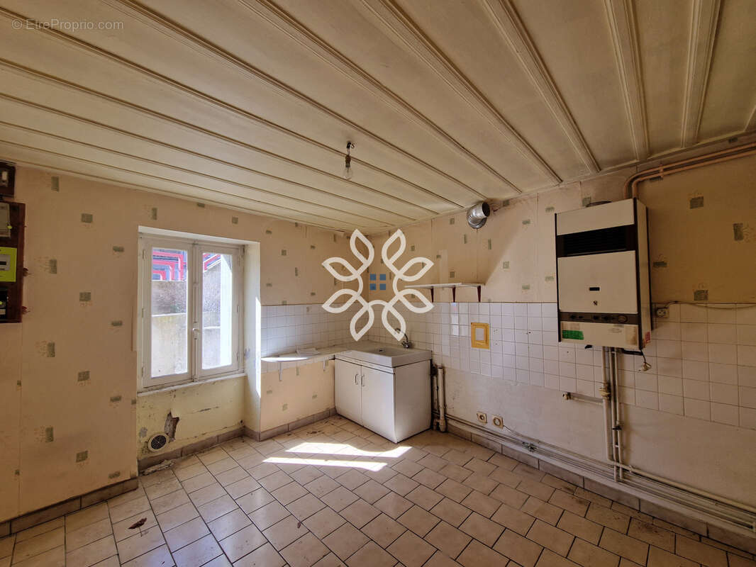 Maison à SAINTE-FLORINE