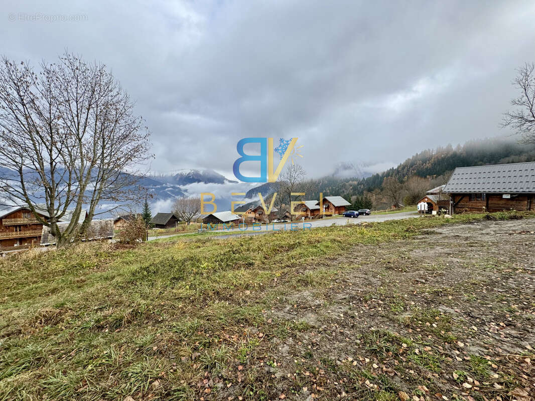 Terrain à SAINT-PANCRACE