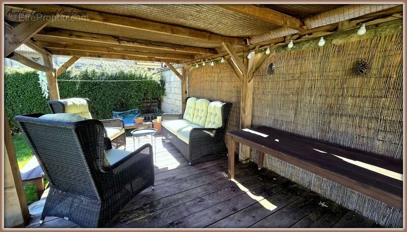 Maison à vendre 6 pièces proche de AULNAY (17), vie PLAIN PIED avec DEPENDANCE environ 100m² - photo 3