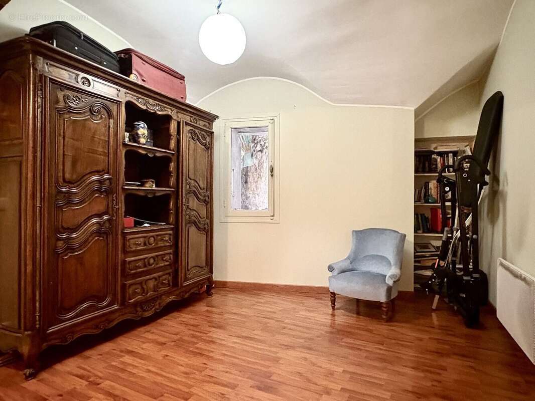 Appartement à PEILLE