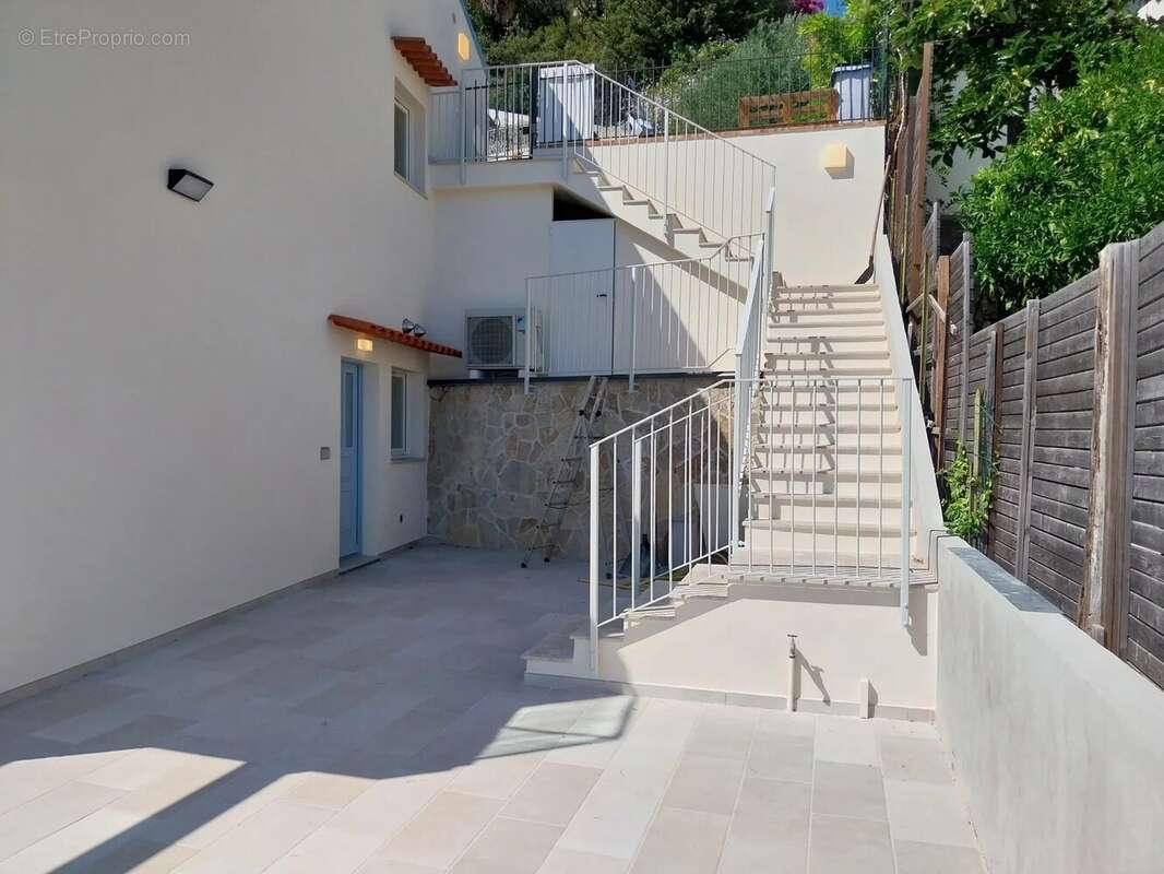Appartement à ROQUEBRUNE-CAP-MARTIN
