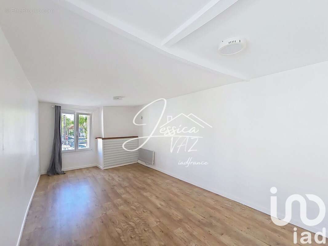 Photo 6 - Maison à LE PLESSIS-BELLEVILLE