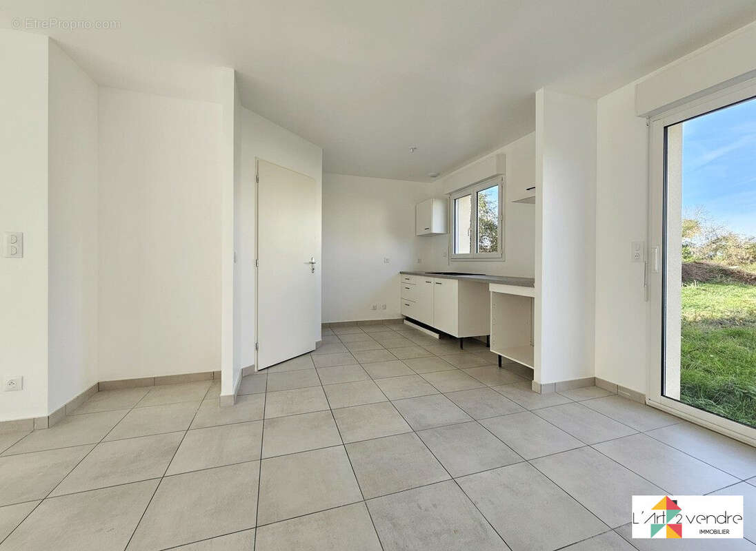 Maison à HOMBLEUX