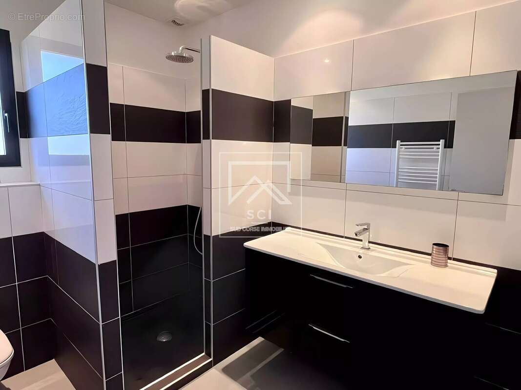 Maison à PORTO-VECCHIO