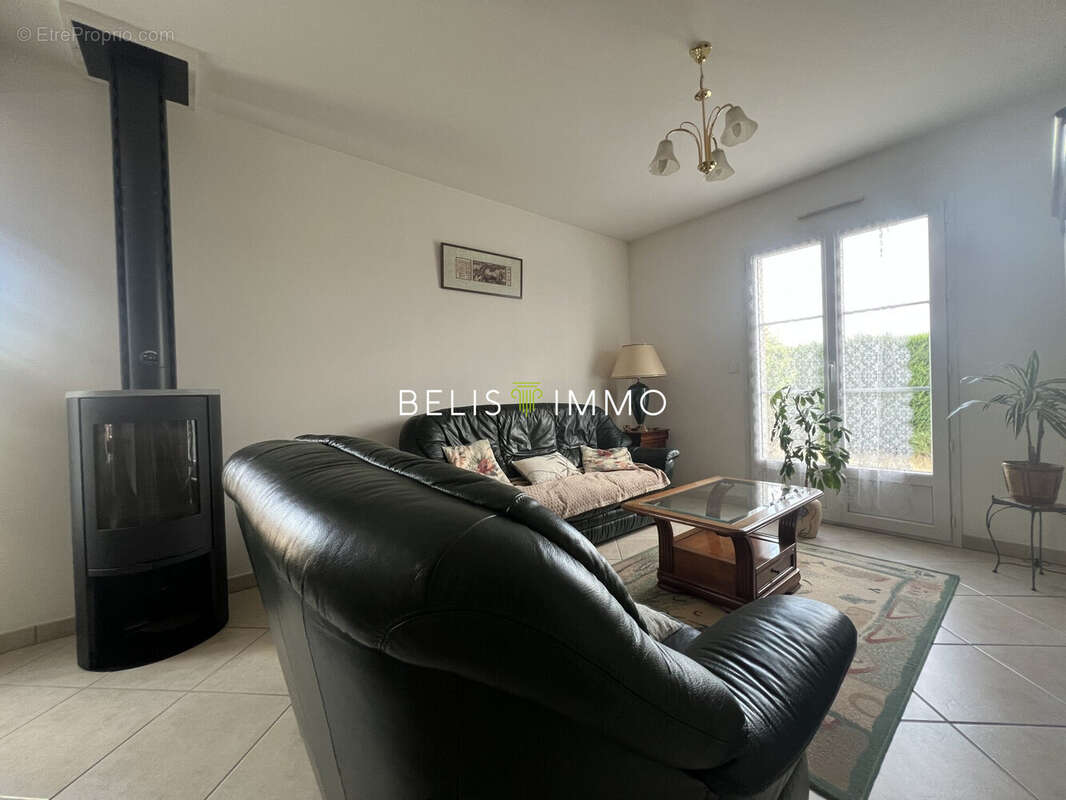 Maison 145 m² à Ballan-Mire  - photo 6