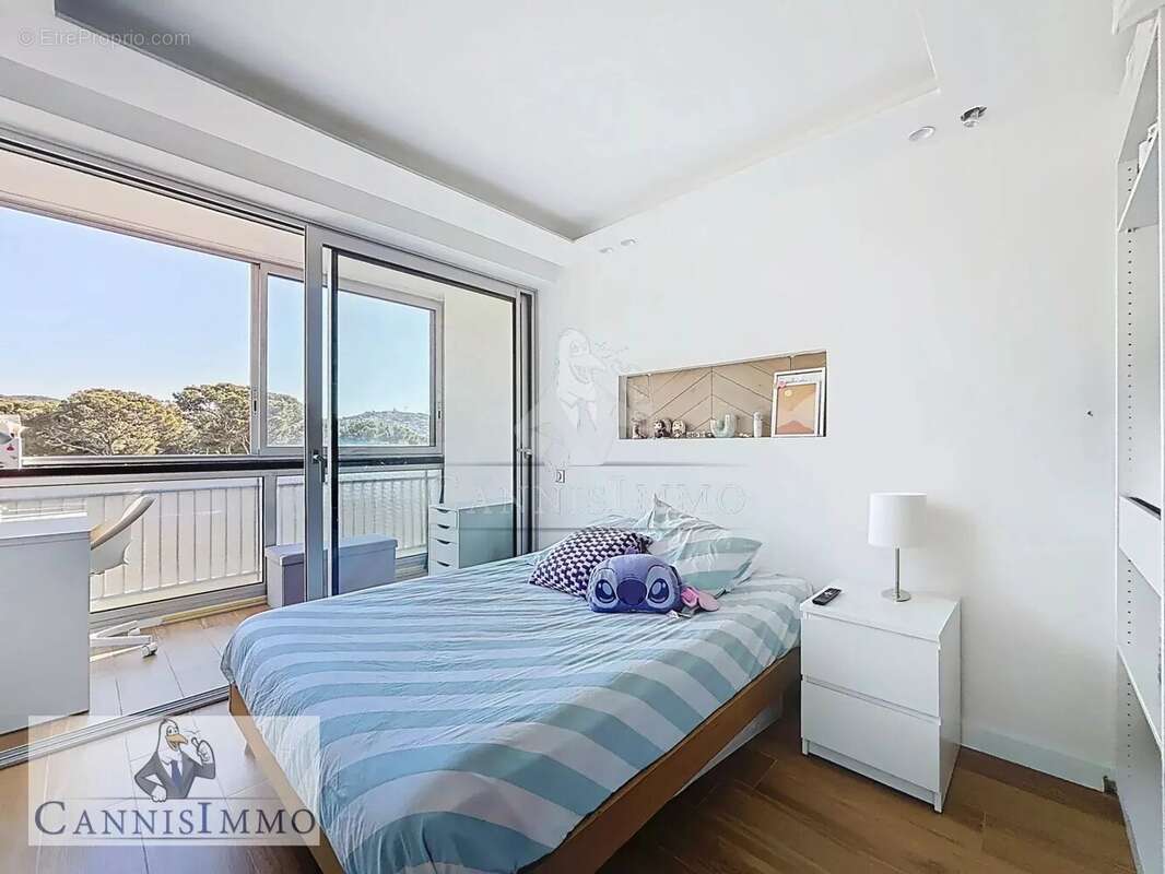 Appartement à LE CANNET