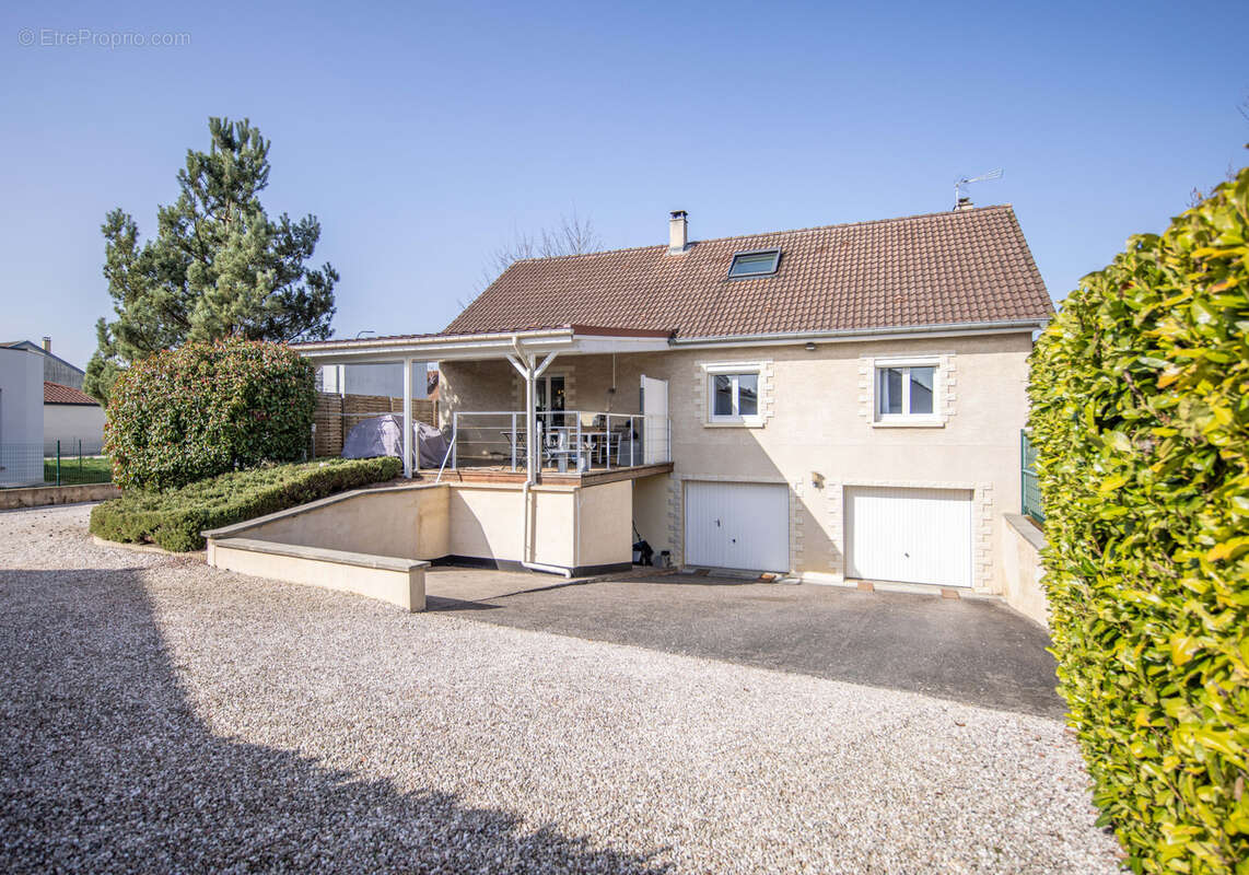Maison à GONDREVILLE