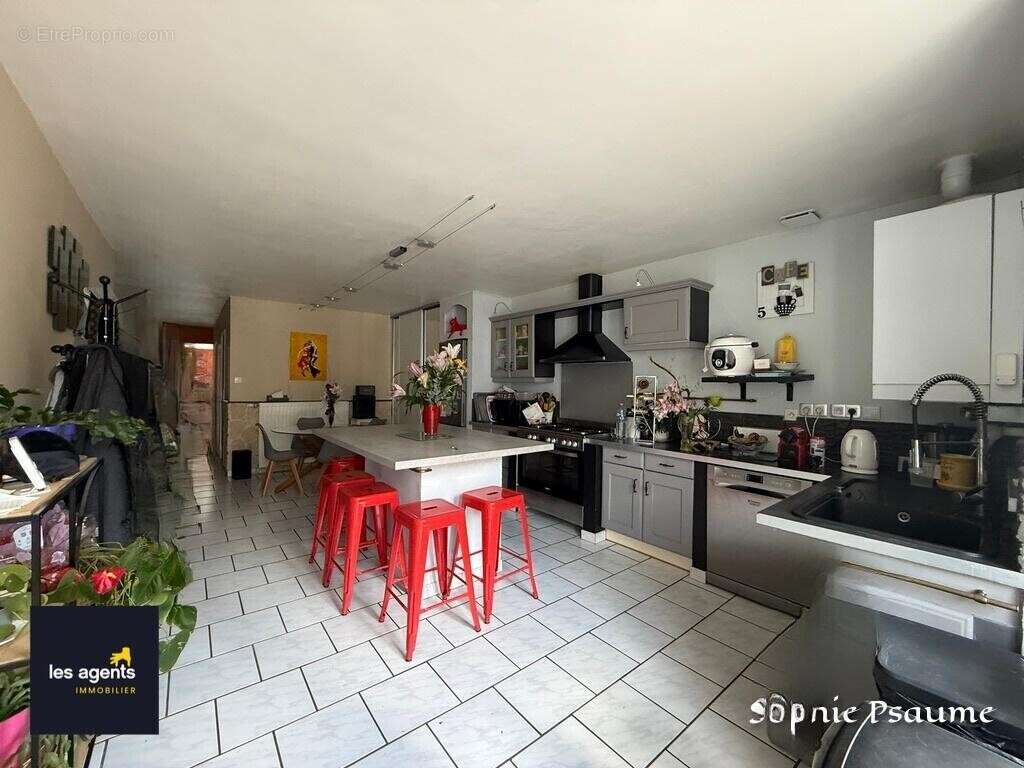 Maison à COLOMBEY-LES-BELLES