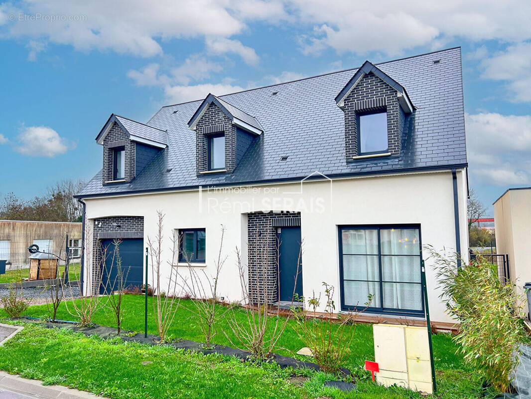 Maison à AUNAY-SUR-ODON