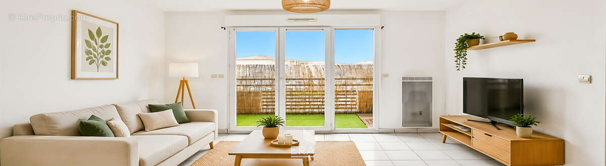 Appartement à PAREMPUYRE