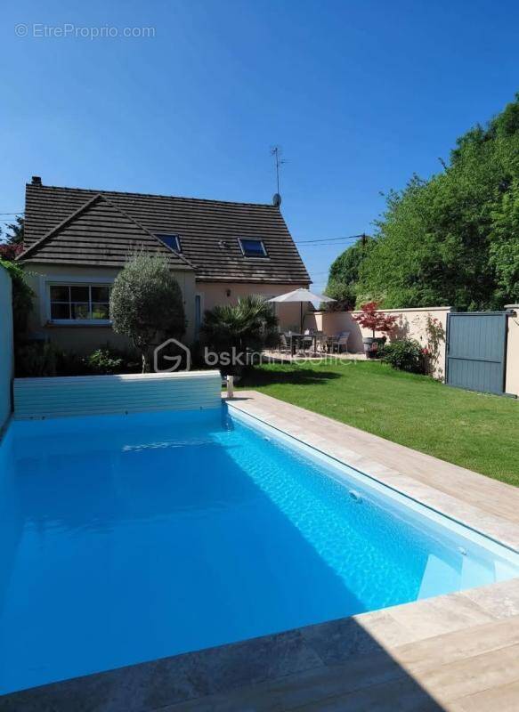 Maison à MONTIGNY-SUR-LOING