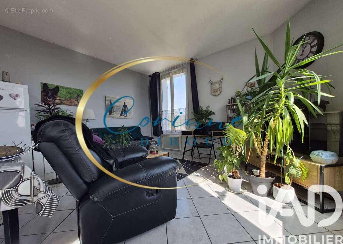 Photo 2 - Appartement à GRISY-LES-PLATRES