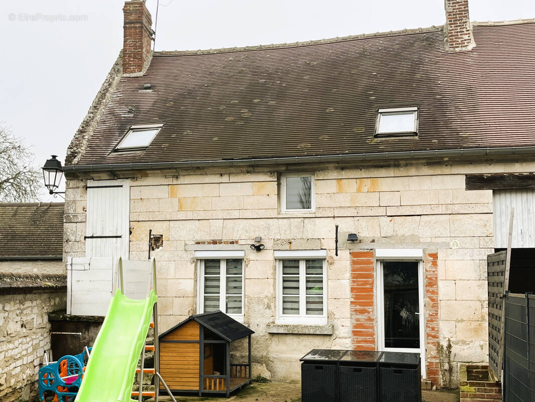 Maison à CRESSONSACQ