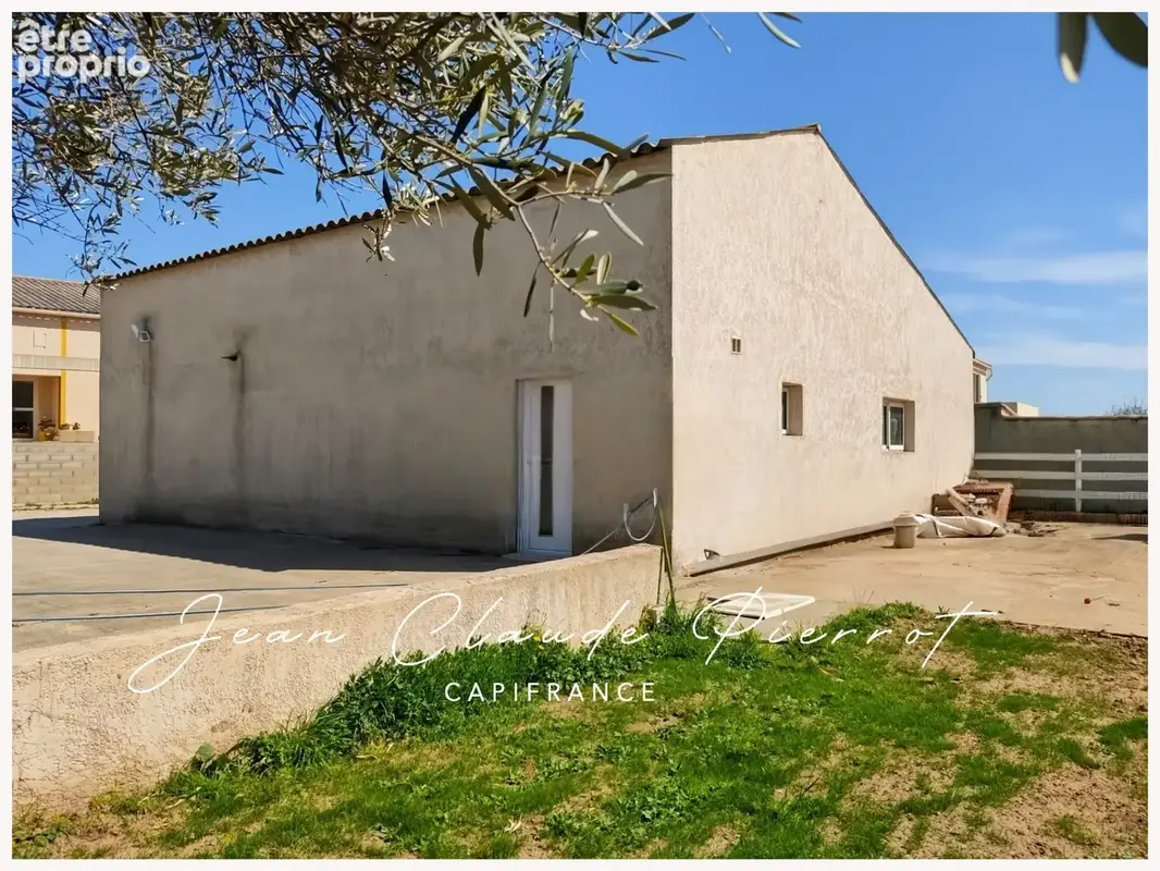 Maison à vendre 6 pièces avec Hangar indépendant et piscine CLARENSAC (30) - photo 10
