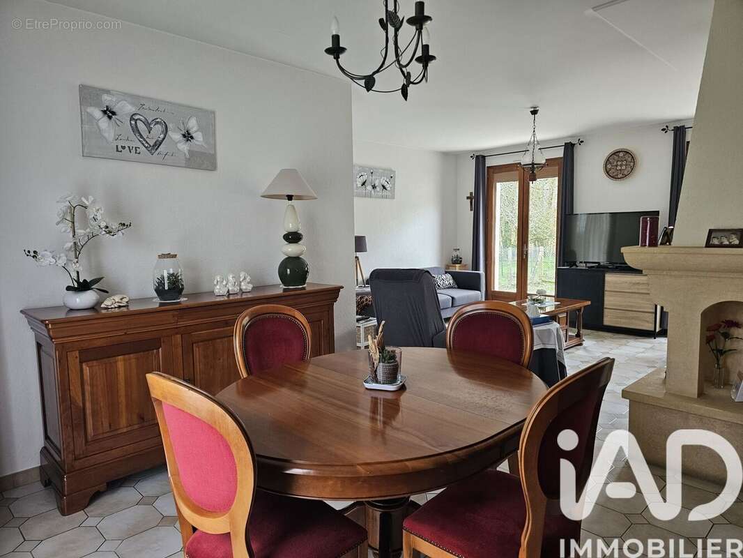 Maison 102 m² à La Vergne  - photo 5