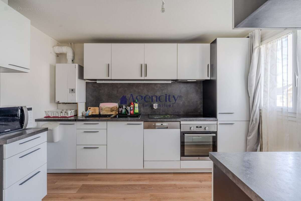 Appartement à LOGNES