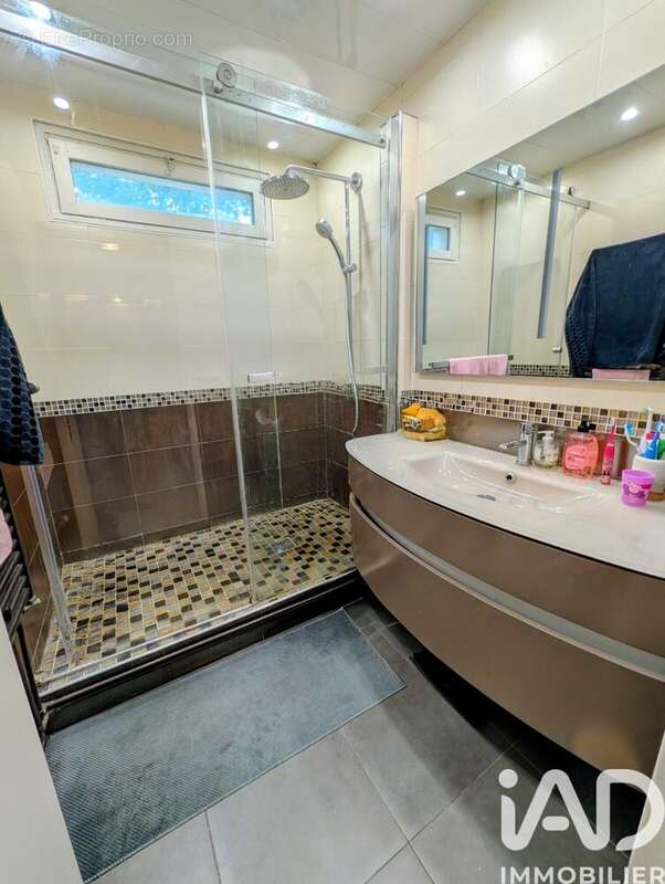 Photo 9 - Appartement à EZANVILLE