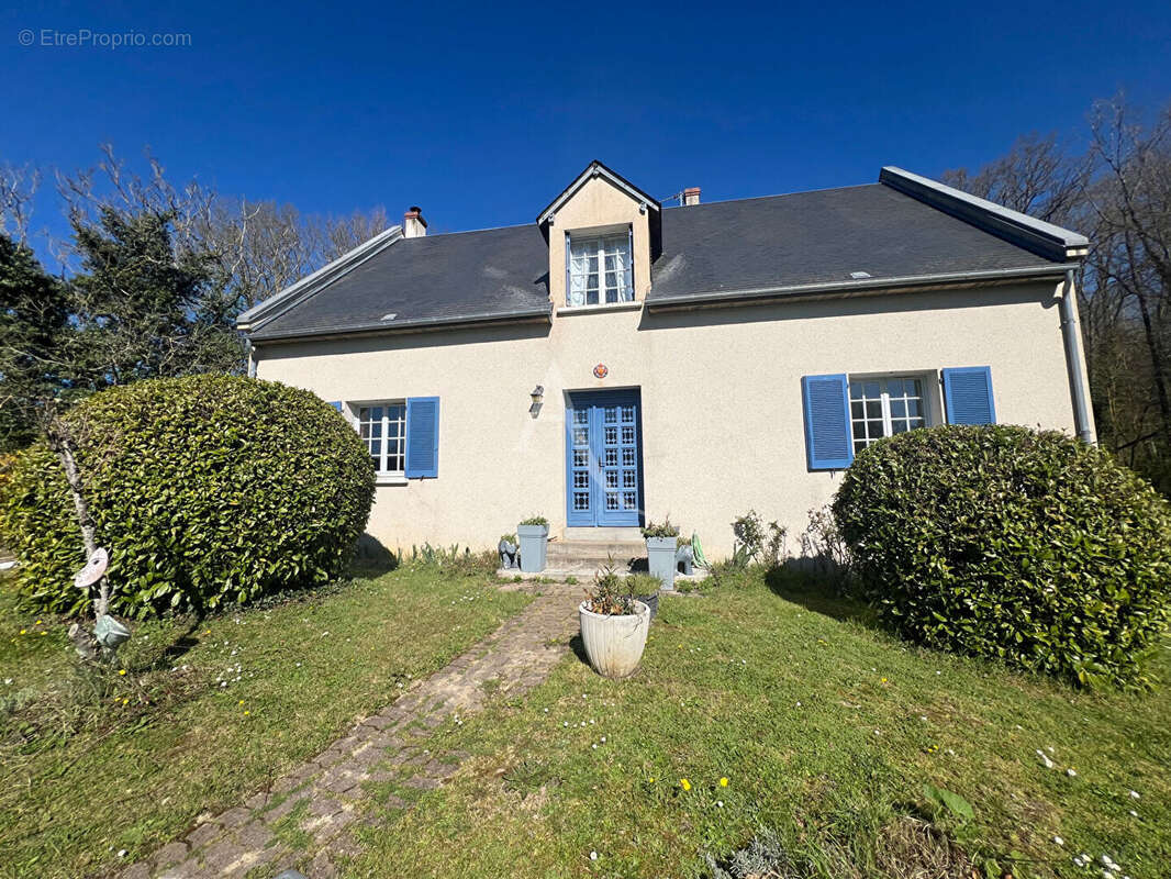 Maison à SAINT-JULIEN-DE-CHEDON