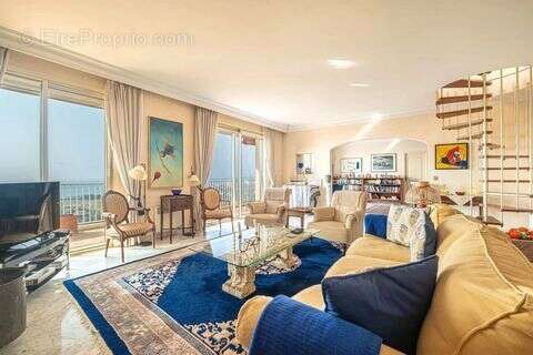 Appartement à CAGNES-SUR-MER