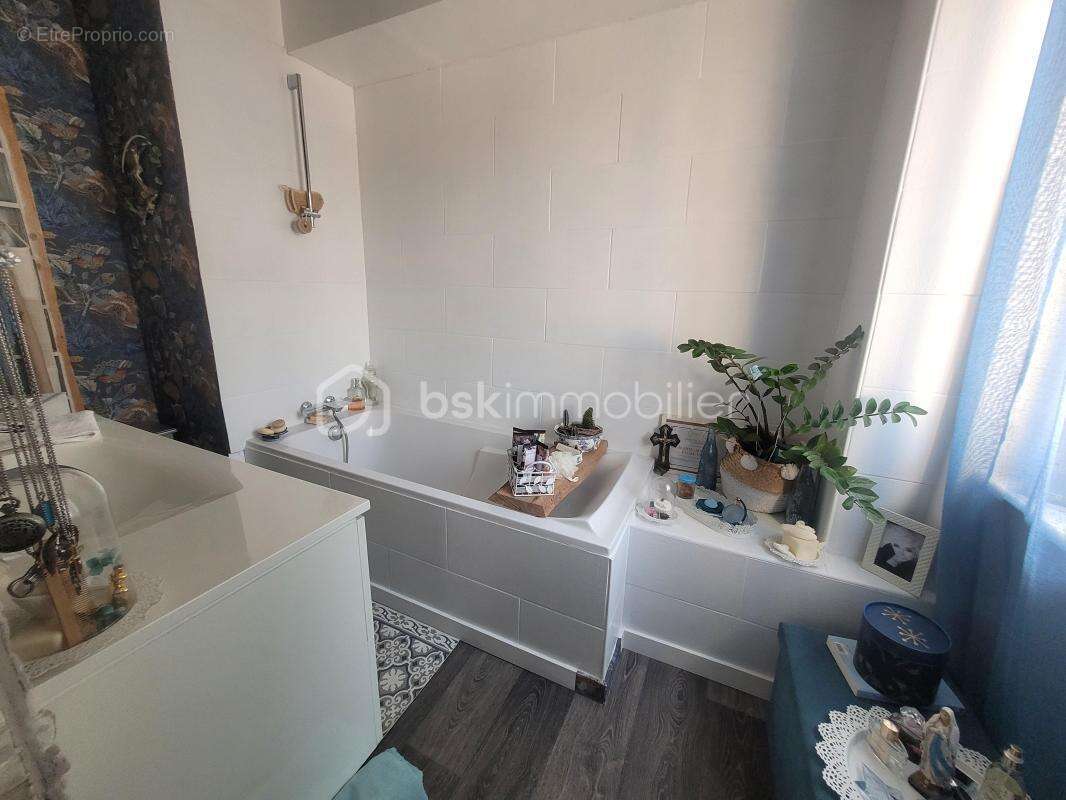 Maison de charme des années 40 au cœur de la ville - photo 11