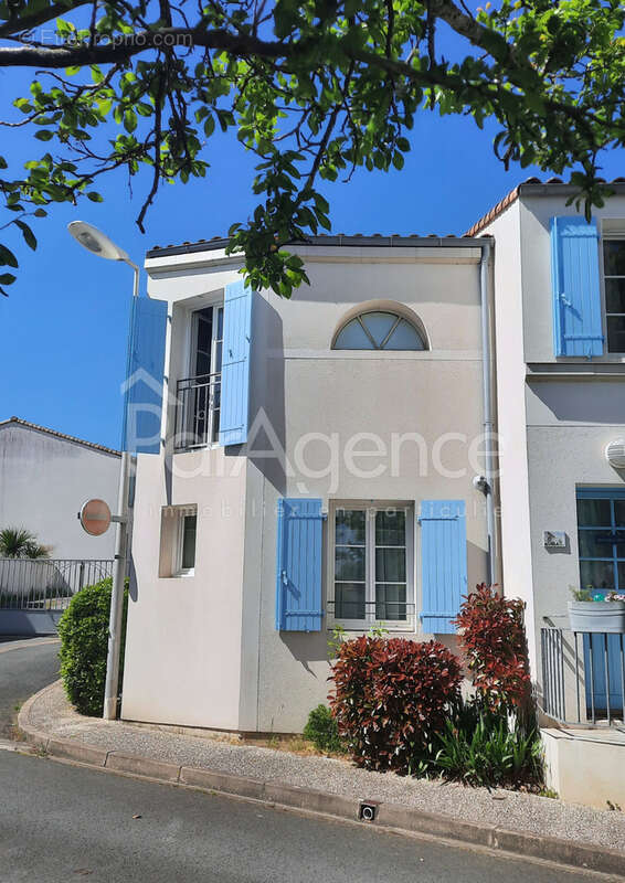 Maison à VAUX-SUR-MER