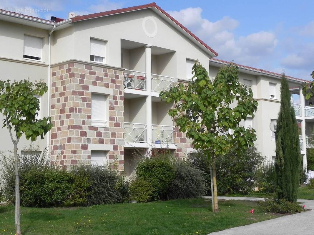 Appartement à LARCHE