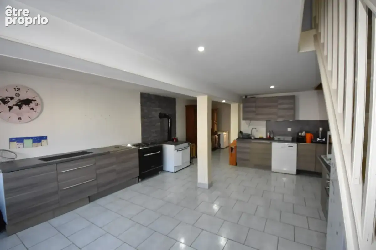 Maison à vendre 10 pièces GARNAT SUR ENGIEVRE (03) - photo 2