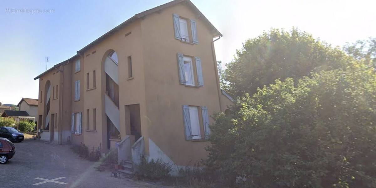 Appartement à AMPLEPUIS